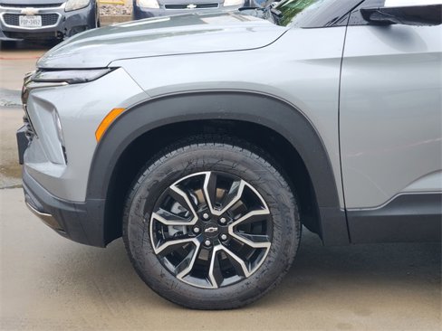 Used 2024 Chevrolet TrailBlazer ACTIV w/ Driver Confidence Package image 9