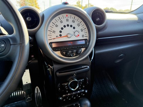 Used 2011 MINI Cooper Countryman S image 13