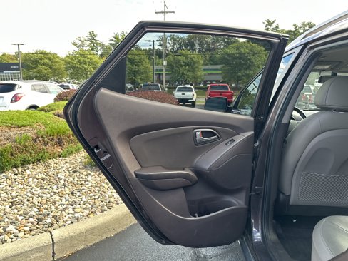 Used 2015 Hyundai Tucson SE image 26
