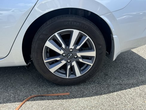 Certified 2024 Nissan Versa S image 5