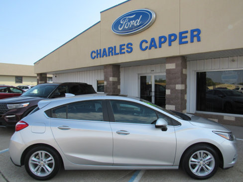 Used 2017 Chevrolet Cruze LT w/ Sun And Sound Package image 4