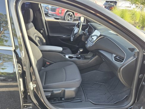 Certified 2024 Chevrolet Malibu RS w/ LPO, Floor Liner Package image 19