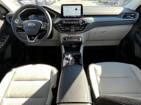 New 2025 Ford Escape Active w/ Cold Weather Package image 5