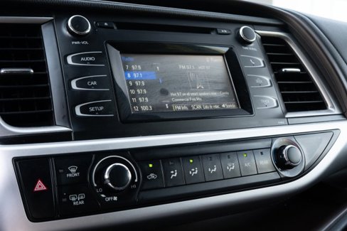 Used 2019 Toyota Highlander Plus image 28