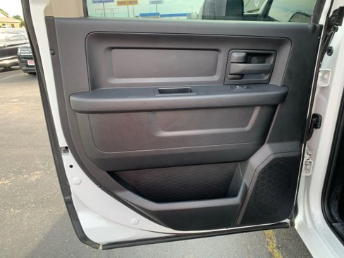 Used 2017 RAM 2500 Tradesman w/ Chrome Appearance Group image 14