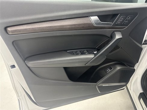 Used 2021 Audi Q5 2.0T Premium Plus w/ Premium Plus Package image 19