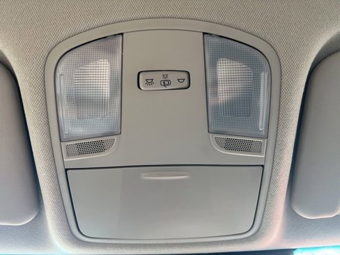 Used 2022 Hyundai Kona SE image 22