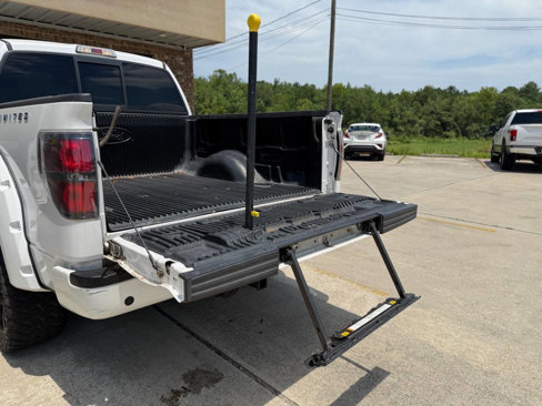 Used 2011 Ford F150 Lariat Limited image 11