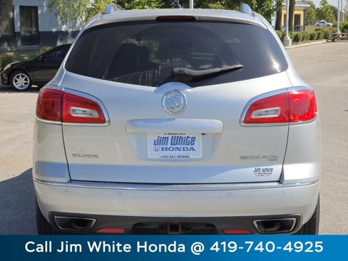 Used 2015 Buick Enclave Leather image 16