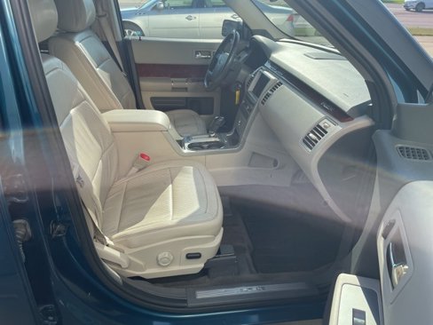 Used 2011 Ford Flex Limited w/ Trailer Tow Pkg Class III image 10