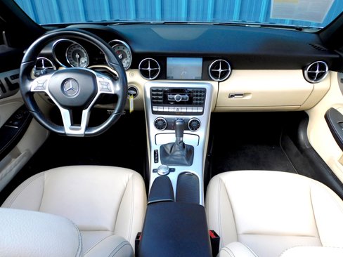 Used 2013 Mercedes-Benz SLK 250 image 9