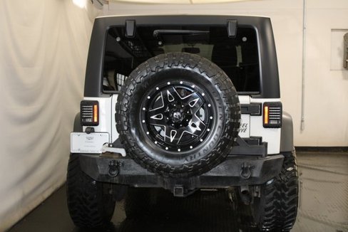 Used 2015 Jeep Wrangler Unlimited Sport image 7