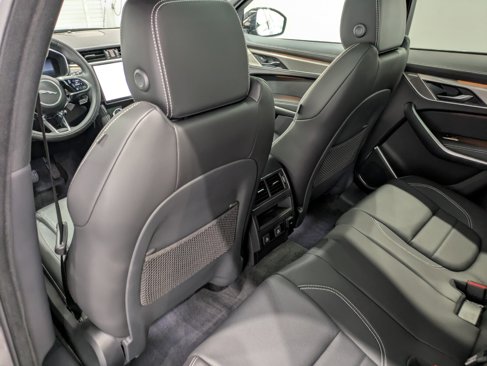 New 2026 Jaguar F-PACE R-Dynamic S image 12