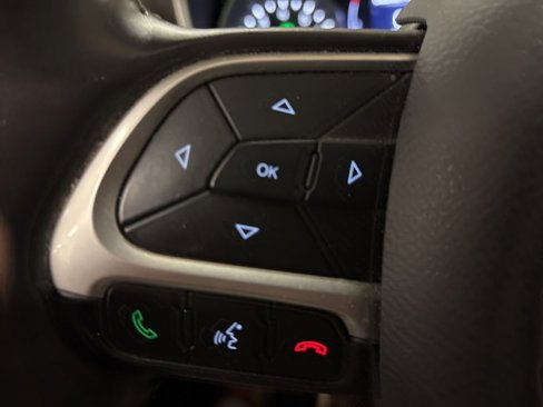 Used 2019 Jeep Compass Latitude w/ Cold Weather Group image 20