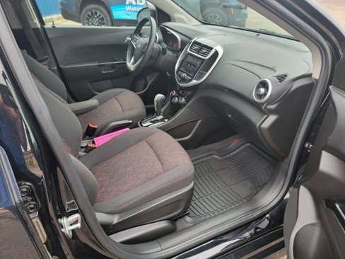 Used 2018 Chevrolet Sonic LT image 14