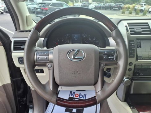 Used 2011 Lexus GX 460 image 33