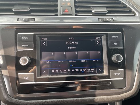 Used 2019 Volkswagen Tiguan S image 12