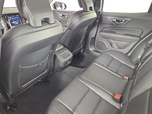 Certified 2025 Volvo S60 B5 Core image 12