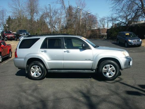 Used 2006 Toyota 4Runner SR5 image 4