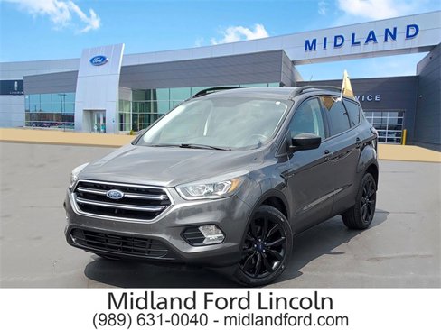 Used 2017 Ford Escape SE w/ Equipment Group 201A image 1