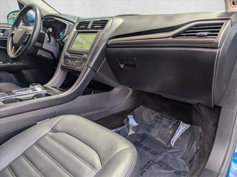 Used 2017 Ford Fusion Energi SE image 22