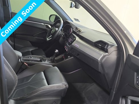 Used 2023 Audi Q3 2.0T Premium Plus w/ Premium Plus Package image 9