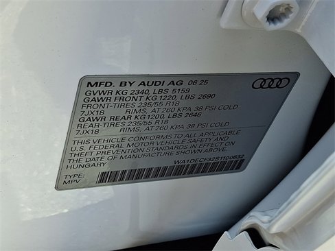 New 2025 Audi Q3 2.0T Premium image 11