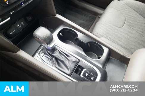 Used 2019 Hyundai Santa Fe SE image 24