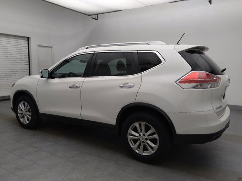 Used 2016 Nissan Rogue SV w/ SV Premium Package image 3