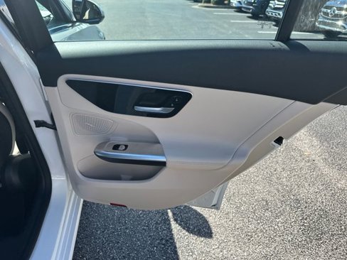 Used 2025 Mercedes-Benz C 300 Sedan image 30