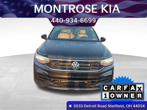 Used 2022 Volkswagen Tiguan SE R-Line image 2