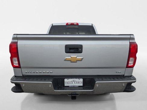 Used 2018 Chevrolet Silverado 1500 LTZ w/ LTZ Plus Package image 10
