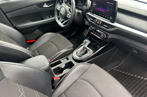 Used 2023 Kia Forte GT-Line w/ GT-Line Technology Package image 18
