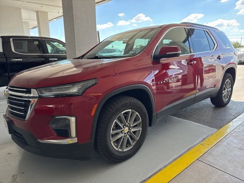 Used 2023 Chevrolet Traverse LT image 3