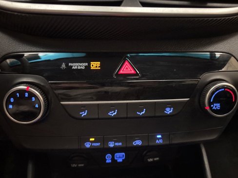 Used 2020 Hyundai Tucson SE image 19