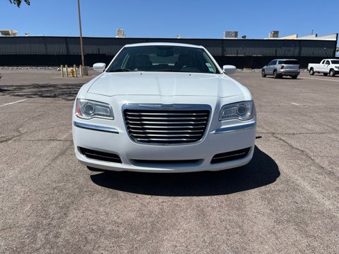Used 2014 Chrysler 300 image 3