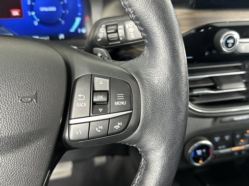Used 2020 Ford Escape Titanium image 34