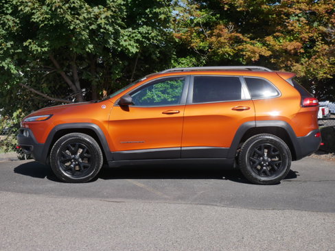 Used 2016 Jeep Cherokee Trailhawk w/ Trailer Tow Group image 17