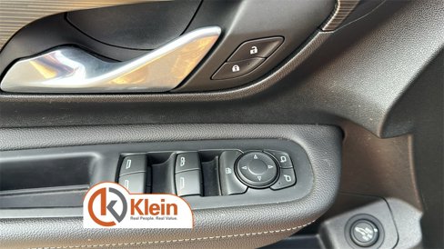 Used 2022 GMC Terrain SLE image 13