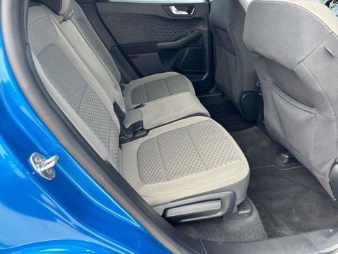 Used 2020 Ford Escape SE image 15