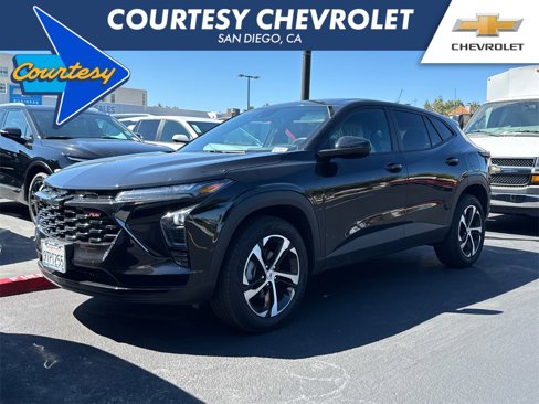 Used 2025 Chevrolet Trax RS w/ Sunroof Package image 1