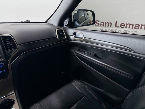 Used 2017 Jeep Grand Cherokee Limited w/ Luxury Group II image 24