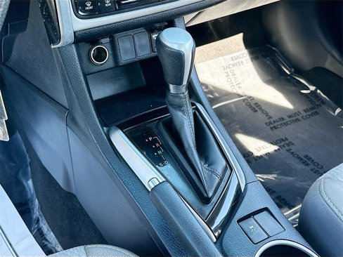 Used 2017 Toyota Corolla SE image 13