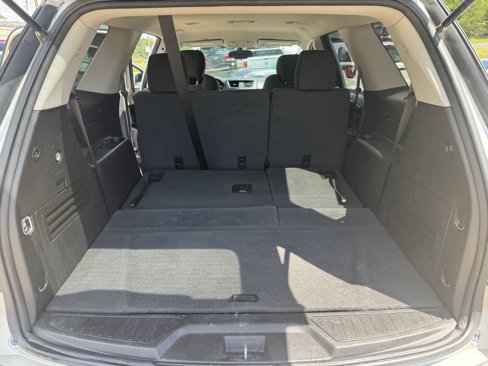 Used 2014 GMC Acadia SLE image 20