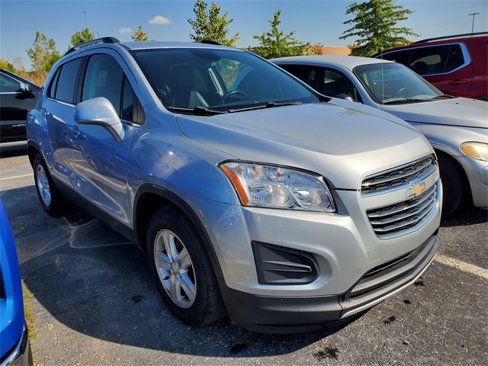 Used 2016 Chevrolet Trax LT w/ LT Sun and Sound Package image 1