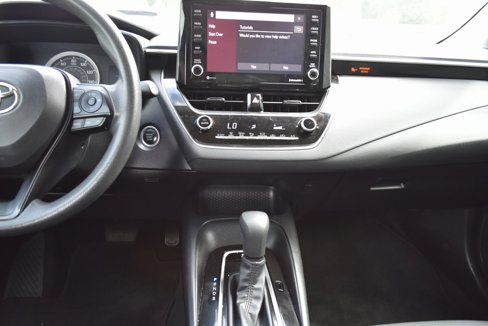 Used 2022 Toyota Corolla LE w/ LE Convenience Package image 18