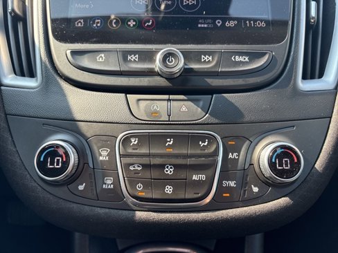 Used 2023 Chevrolet Malibu LT image 23