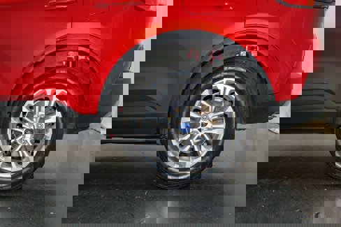 Used 2021 Ford Escape SE w/ Cold Weather Package image 8