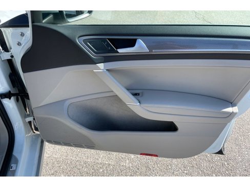 Used 2019 Volkswagen Golf Alltrack S image 20