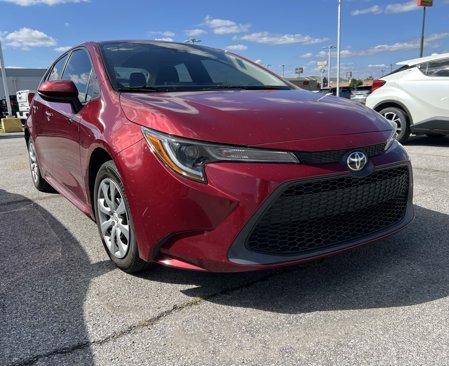 Used 2022 Toyota Corolla LE image 1